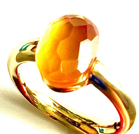 Anillo de oro amarillo y cuarzo hidrotermal