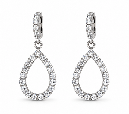 Pendientes cortitos de oro blanco y brillantes